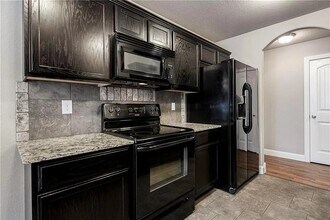 3905 S W Capstone Ave in Bentonville, AR - Building Photo - Building Photo