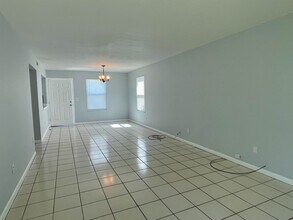203 9th St-Unit -A in St. Augustine, FL - Building Photo - Building Photo