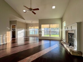 208 Bonham Dr in Hewitt, TX - Building Photo - Building Photo