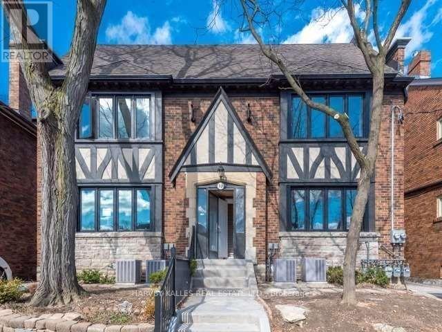 property at 52 College View Ave