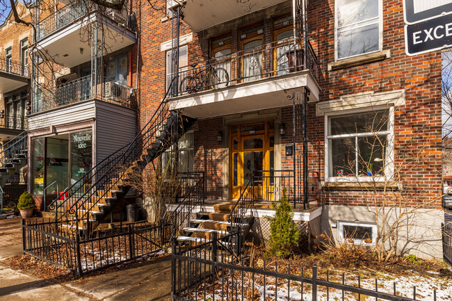 1991-1999 Gilford St in Montréal, QC - Building Photo - Building Photo