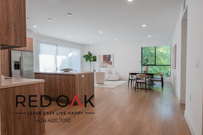 property at 3651 Regal Pl