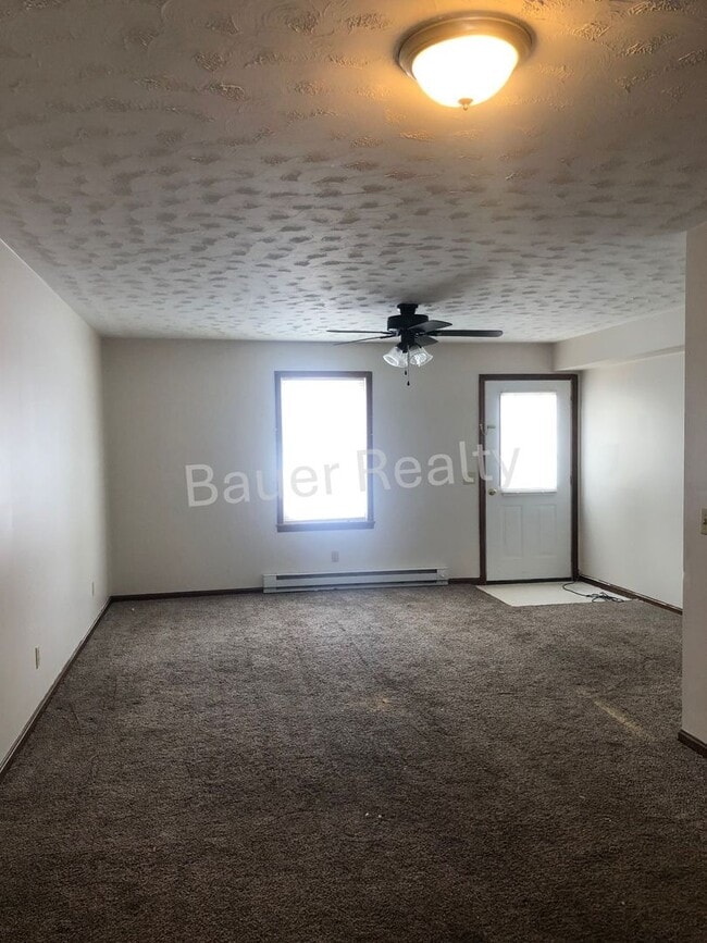 38 S Kniffin St in Greenwich, OH - Building Photo - Building Photo