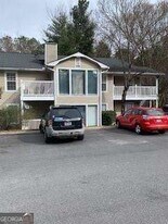 309 Augusta Dr in Marietta, GA - Building Photo