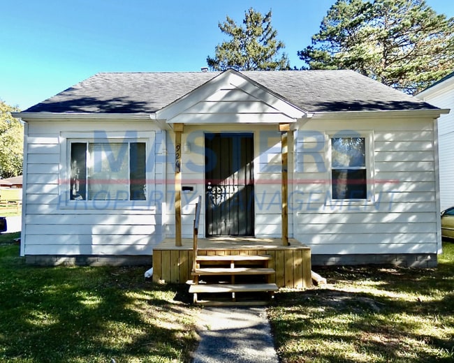 property at 926 Searles Rd