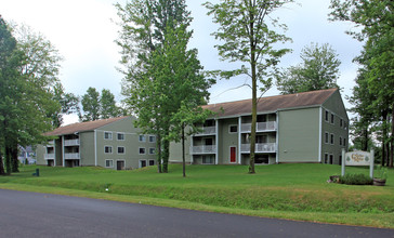 Glacier Ridge Apartments in Baldwinsville, NY - Building Photo - Building Photo