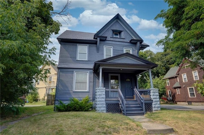 76 Kenilworth Terrace in Rochester, NY - Building Photo - Building Photo