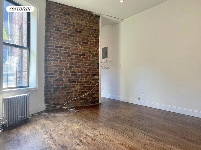 property at 215 E 4th St