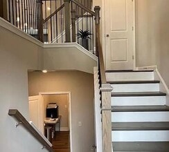 705 Brecklin Ln in Woodstock, GA - Foto de edificio - Building Photo