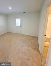 58 Bolingbroke Wy in Charles Town, WV - Building Photo - Building Photo