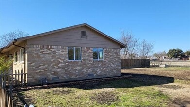 2605 Mc Dearmon St in Sachse, TX - Building Photo - Building Photo