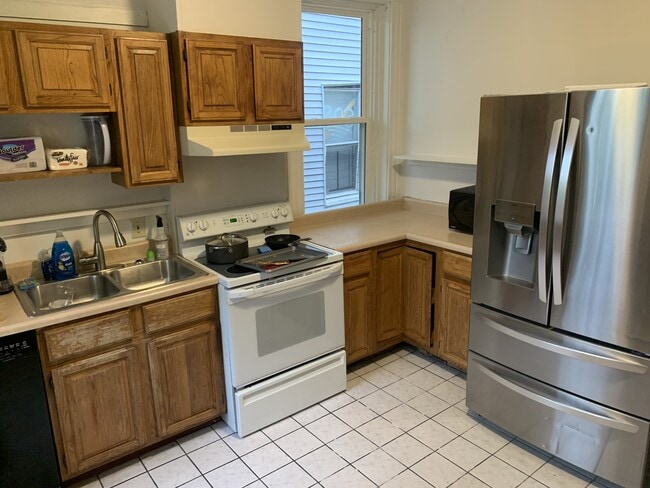 2313 Chickasaw St in Cincinnati, OH - Building Photo - Building Photo