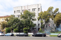 447 S Rampart Blvd in Los Angeles, CA - Foto de edificio - Building Photo