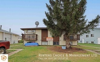 3 Bedroom Unit With Assigned Parking in Hanna, AB - Building Photo