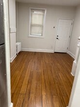 535 Titan St in Philadelphia, PA - Building Photo - Building Photo