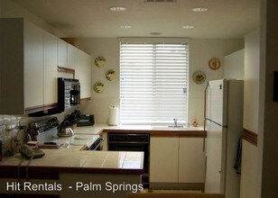 401 El Cielo Rd in Palm Springs, CA - Building Photo - Building Photo