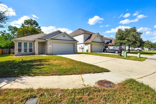 16740 Foursquare Dr in Conroe, TX - Building Photo - Building Photo