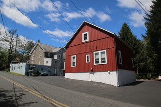 3121 Main St in Green Lane, PA - Building Photo - Building Photo