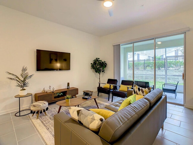 8883 Cabot Cliffs Dr