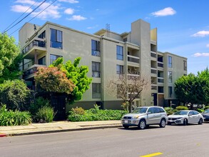 220 Perkins St in Oakland, CA - Building Photo - Building Photo