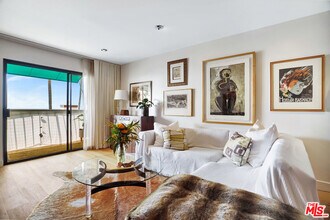 26666 Seagull Way in Malibu, CA - Building Photo - Building Photo