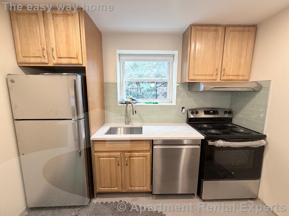 104 Trowbridge St, Unit #3 in Cambridge, MA - Foto de edificio