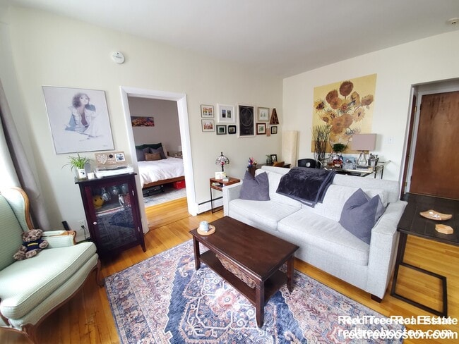 199 Winthrop Rd, Unit 21 in Brookline, MA - Building Photo - Building Photo