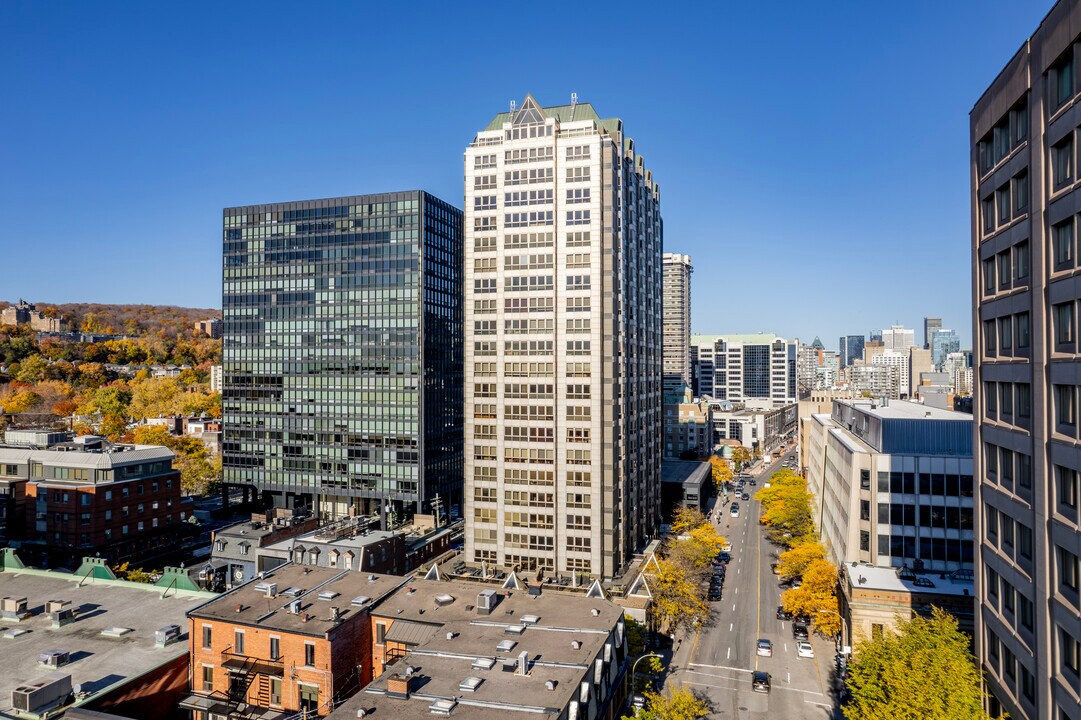 4175 Sainte-Catherine Rue O in Westmount, QC - Building Photo