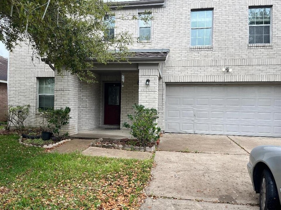 1127 Concord Pl in Missouri City, TX - Building Photo
