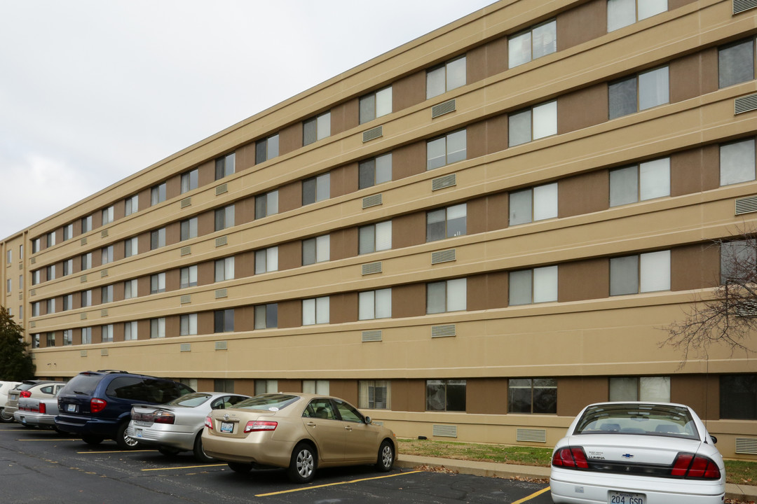 Pleasant Pointe Apartments in Henderson, KY - Foto de edificio