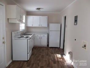 3530 Eastwood Dr in Charlotte, NC - Building Photo - Building Photo