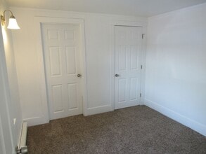 1385 Hines St SE in Salem, OR - Building Photo - Building Photo