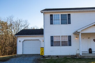 87 Dozer Ln in Martinsburg, WV - Building Photo - Building Photo