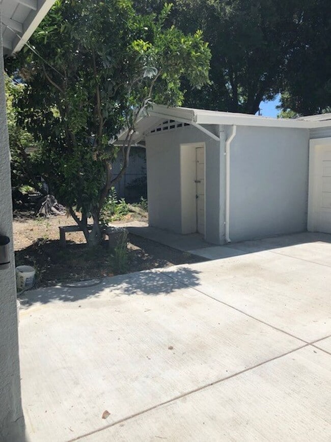 104 10th St in Santa Rosa, CA - Building Photo - Building Photo