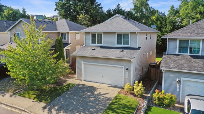 892 Ebbets Dr in Tumwater, WA - Building Photo - Building Photo
