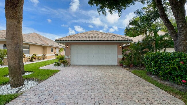 property at 5465 Grande Palm Cir