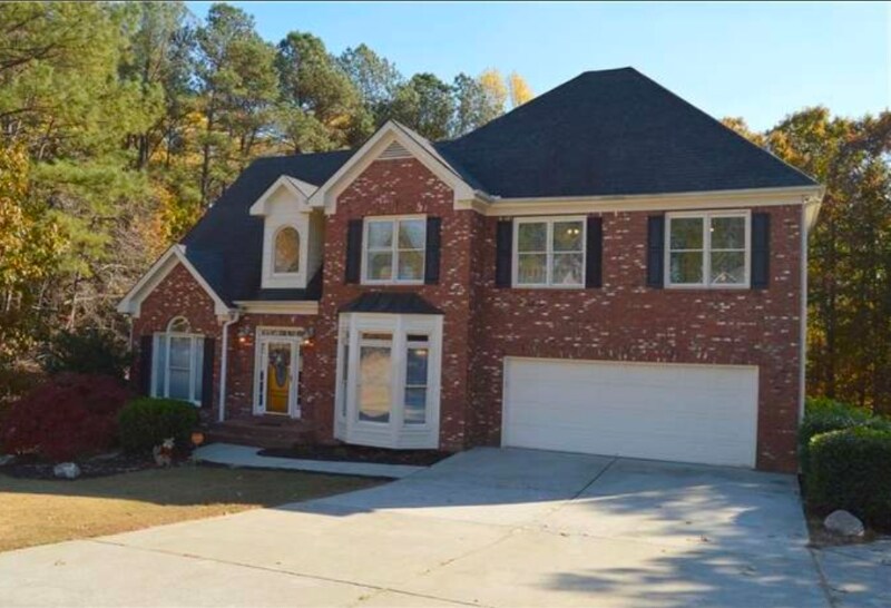 37 Burnt Hickory Dr in Dacula, GA - Building Photo