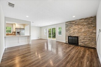 6225 Ranier Way in Sacramento, CA - Building Photo - Building Photo