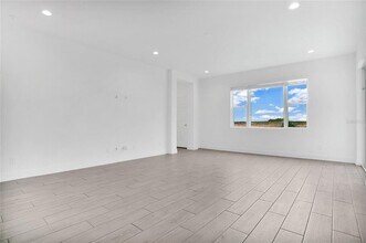 7842 Syracuse Dr in Clermont, FL - Building Photo - Building Photo