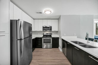 Empire Columbia Apartments in Columbia, SC - Foto de edificio - Building Photo