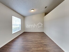 1234 SW Alesio Ln in Port St. Lucie, FL - Building Photo - Building Photo