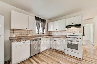 1303 S Medora St in Terrell, TX - Building Photo - Building Photo