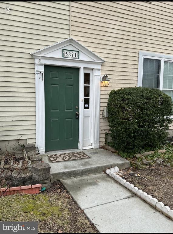 property at 5871 Rowanberry Dr
