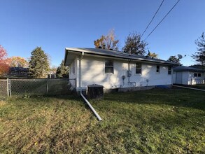 1011 64th Ave N in Brooklyn Center, MN - Building Photo - Building Photo