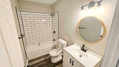 1046 Banklick St, Unit 1st Floor in Covington, KY - Building Photo - Building Photo
