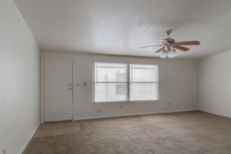 6527 Blue Water Ct in Granbury, TX - Building Photo - Building Photo