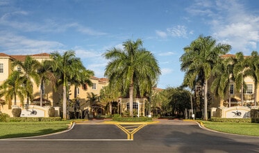 Vie Villas at Boca Raton in Boca Raton, FL - Foto de edificio - Building Photo