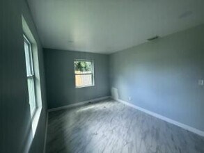 2329 Fairway Dr in West Palm Beach, FL - Building Photo - Building Photo