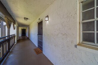 240 N Bayshore Blvd in Clearwater, FL - Building Photo - Building Photo