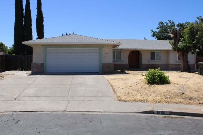 property at 1666 Woodland Dr